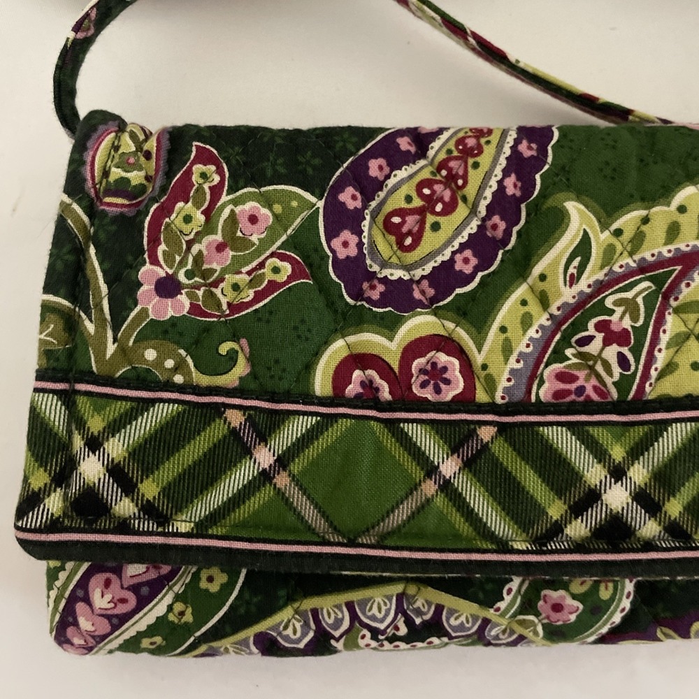 Vera Bradley Trifold Wallet Cross Body Bag Clutch Paisley Flowers Hearts Plaid - Picture 3 of 15
